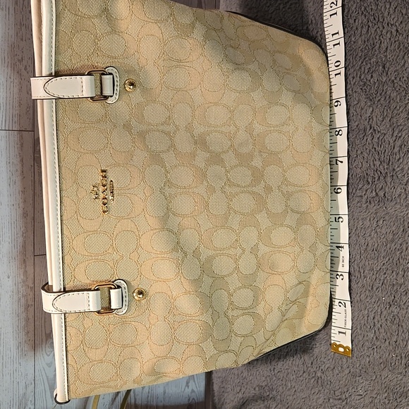 Coach F58282 Outline Signature Zip Top Cream Tote Bag - Picture 12 of 13
